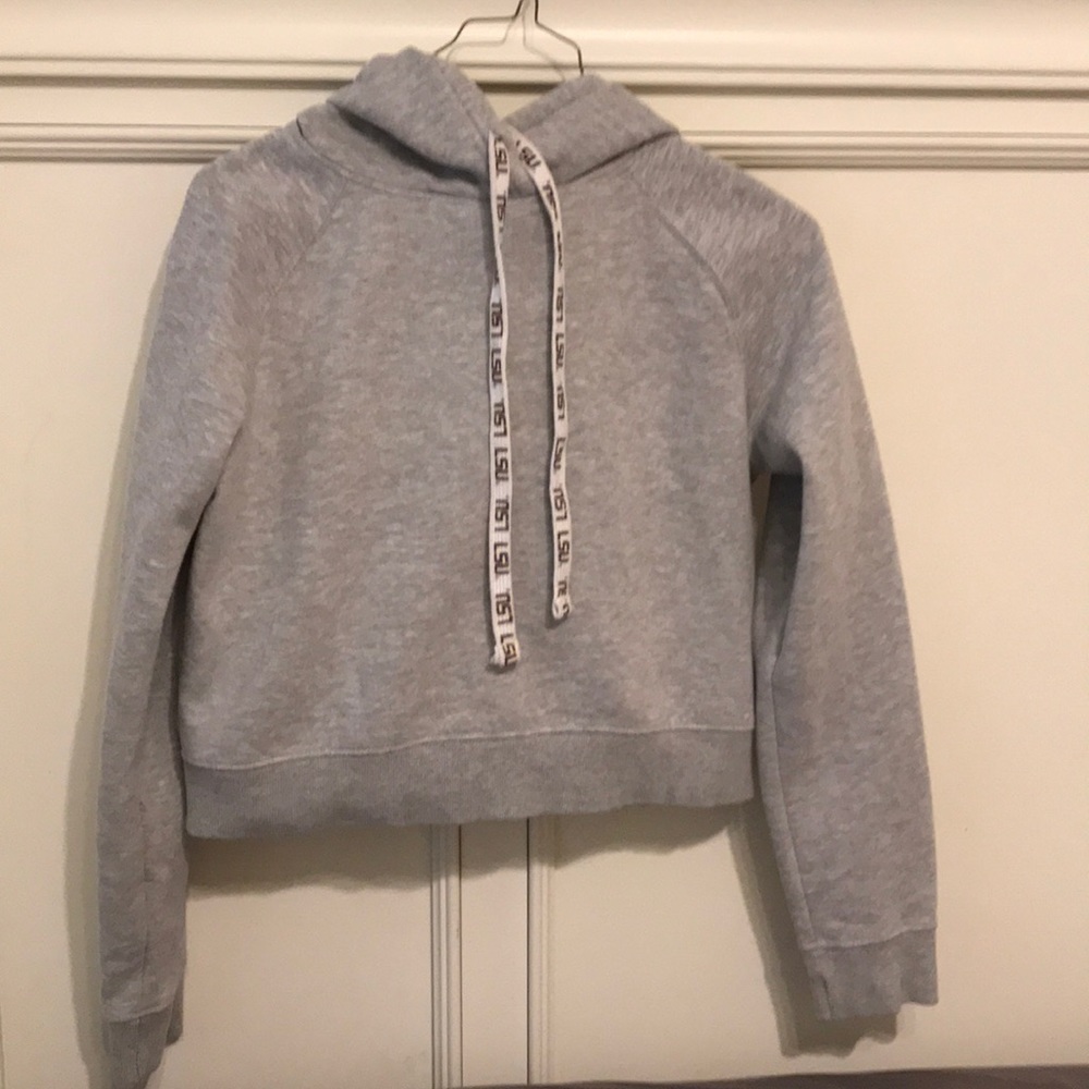 Cropped LSU hoodie! Perfect for cold game days!